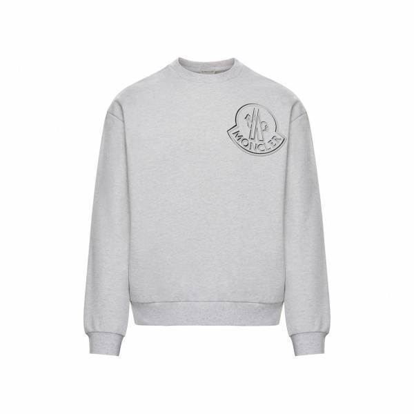 モンクレール 2021春夏メンズ「HOLDING COURT」コレクション、新素材を用いた魅惑的なエフェクト