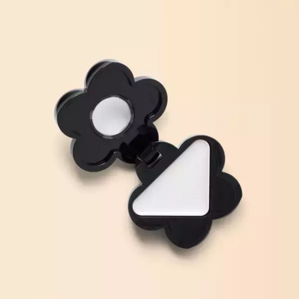 見ているだけでワクワク! マリークヮントから遊び心あふれるカラフルなリップが登場