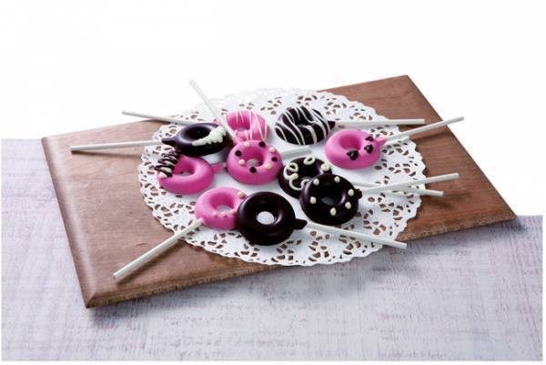 初めての人でも簡単! ケンズカフェ東京・氏家シェフ監修の濃厚ガトーショコラ手作りキットがファミマに登場