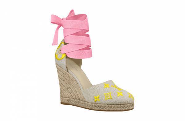 ルイ・ヴィトン春夏の新作シューズ「スターボード・ライン ローファー」はポップなビタミンカラーで気分もあがる!