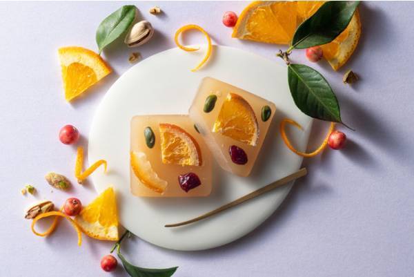 1803年創業の京菓匠「鶴屋吉信」がおくるドライフルーツ と羊羹のあたらしい出逢い