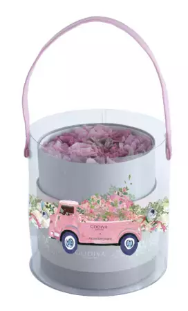 あふれるお花に心癒される特別なGODIVA。ゴディバ × ニコライ バーグマンのスペシャルセットが伊勢丹新宿で限定販売