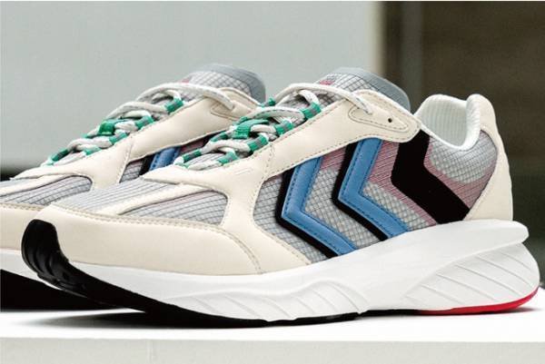 世界限定の「REACH LX 6000 ARCHIVE」が金沢のhummel×WAYZ by zweigenコンセプトショップで限定発売