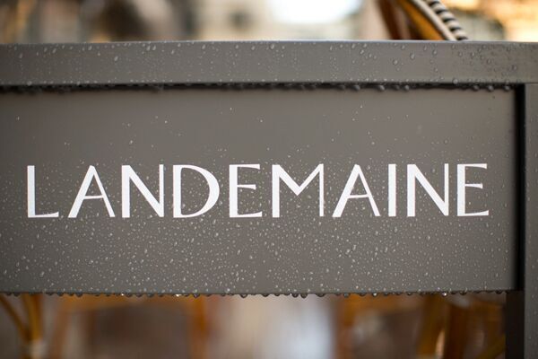 注目は100％植物性素材で作ったヴィーガンラインナップ。パリ発本格派ブーランジェリーが新宿伊勢丹にオープン