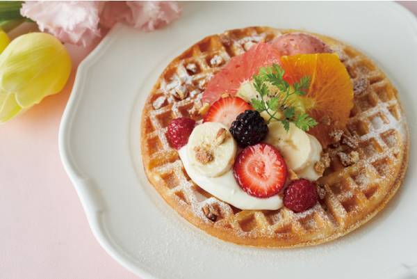 今年の春は「Color My Day」がテーマ。Afternoon Teaにフルーツを使った華やかな春メニューが登場