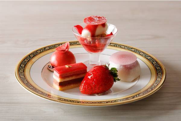 京都のブランドいちご「京の雫」使用。春色ピンクも鮮やかなウェスティン都ホテル京都のアフタヌーンティー