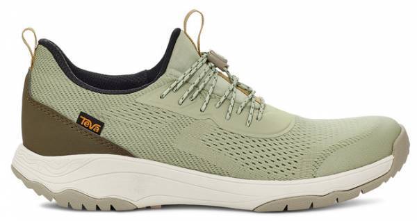 アウトドアビギナーから本格派まで充実のラインアップ。Tevaから 「HIKE COLLECTION」 が登場