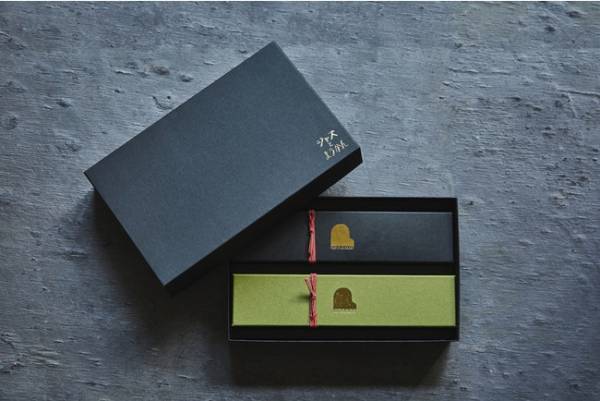 湯布院発、ピアノデザインを模したジャズ羊羹にホワイトデー限定の新作「ピスタチオショコラ」が登場