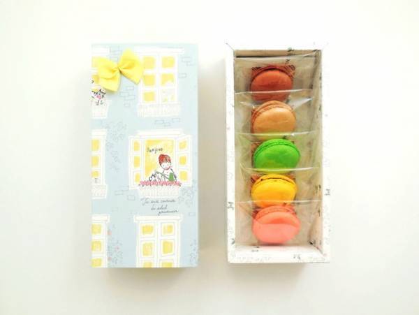 フランスが舞台のシェリとシニョンが可愛くてお洒落なパッケージに。ブールミッシュのホワイトデー