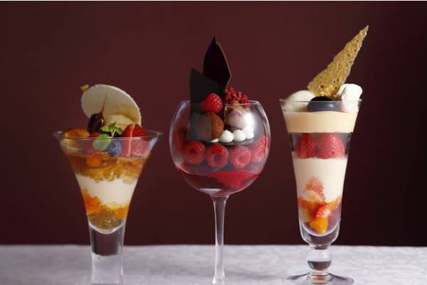 資生堂パーラー 銀座本店「こだわりの苺フェア」がいよいよフィナーレ。希少な苺を使った新作パフェが登場