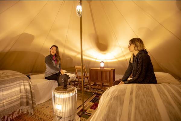 四季折々の富士山と里山の景色を満喫。高級感溢れるプライベート施設で楽しむグランピング