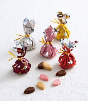 思わず写真に撮ってしまいたくなるおしゃれで華やかなチョコレート。大丸・松坂屋のバレンタイン2022