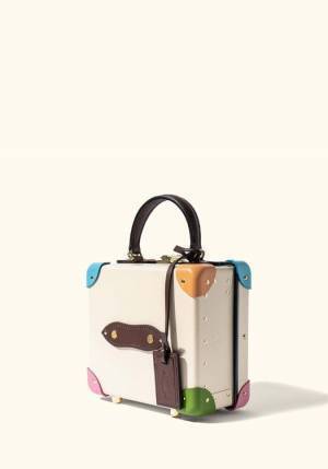 伊勢丹新宿店メンズ館でグローブ・トロッターとGOLF le FLEUR*のコラボアイテムを販売するポップアップショップを開催