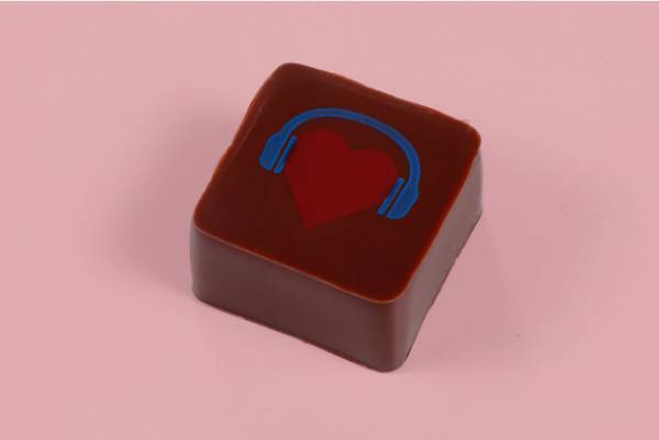 今年のジャン＝ポール・エヴァンのバレンタインは愛と喜びにあふれた音楽をテーマにしたコレクション