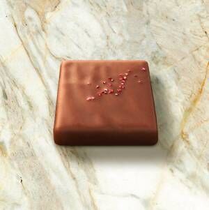 ブルガリ イル・チョコラートからブランド生誕の地、ローマに捧ぐバレンタイン限定チョコレートが登場