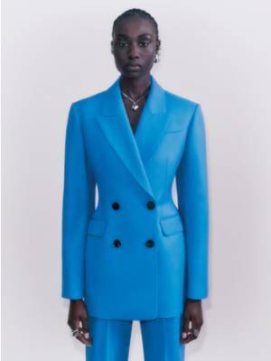 アレキサンダー・マックイーン、2022年春夏プレコレクションこだわりのテーラードアイテムをご紹介