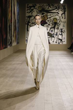 【ルック】ディオールが春夏 2022 オートクチュール ショーを開催