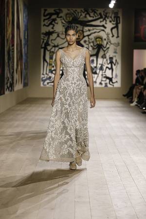 【ルック】ディオールが春夏 2022 オートクチュール ショーを開催