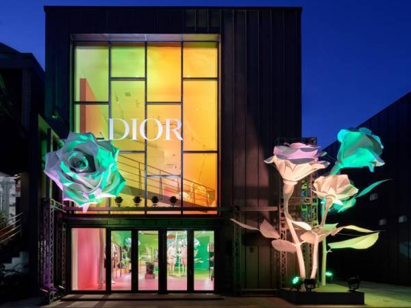 ディオールがサマー 2022 メンズ コレクションにフォーカスしたポップアップをBA-TSU ART GALLERYで開催