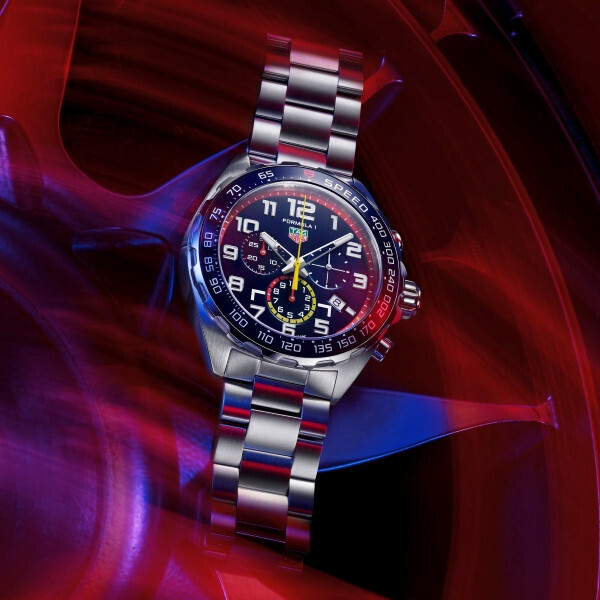 真のファンのために作られた「タグ・ホイヤー フォーミュラ1 クロノグラフ レッドブル レーシング スペシャルエディション」