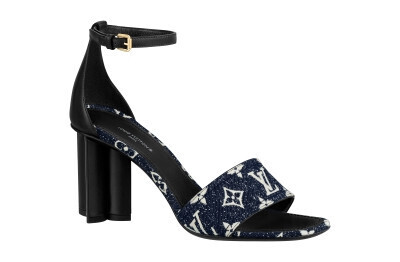 ルイ・ヴィトンからブリーチ加工をしたブラックのモノグラム・デニムを使用した春の新作シューズ