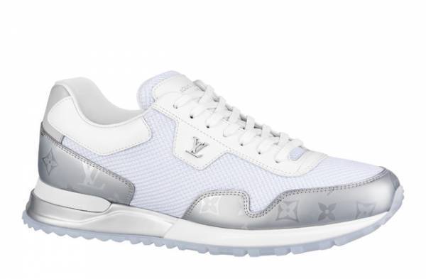 ルイ・ヴィトンから春への気分を盛り上げる輝きがアクセントのメンズ新作スニーカーとキャップが登場