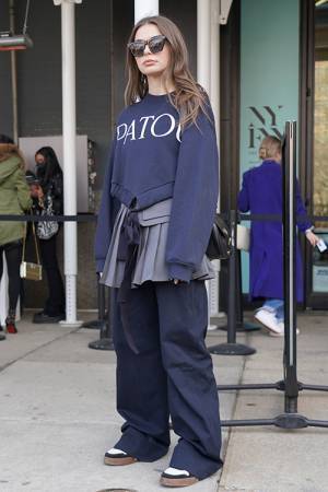 オフランウェイはY2Kスタイル! 2022年秋冬NYファッションウィークのオシャレ業界人スナップ【From cities 世界の都市に憧れて vol.29】