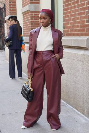 オフランウェイはY2Kスタイル! 2022年秋冬NYファッションウィークのオシャレ業界人スナップ【From cities 世界の都市に憧れて vol.29】