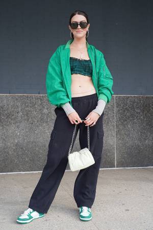 オフランウェイはY2Kスタイル! 2022年秋冬NYファッションウィークのオシャレ業界人スナップ【From cities 世界の都市に憧れて vol.29】