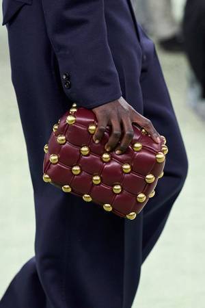 【ルック】新クリエイティブ ディレクター マチュー・ブレイジーによるボッテガ・ヴェネタ 2022年ウィンターコレクション