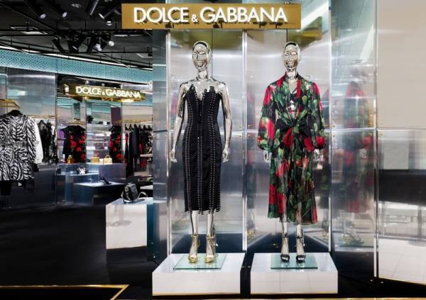 ドルチェ&ガッバーナが新宿伊勢丹 ザ・ステージでポップアップを開催。2022春夏コレクションを先行発売