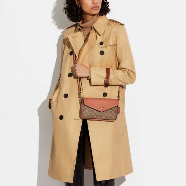 最強開運日と話題の3月26日に向けて、コーチで選ぶハッピーカラーの新作財布や革小物