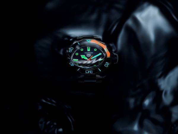 タグ・ホイヤーから究極のラグジュアリー ダイバーズウォッチ 「アクアレーサー プロフェッショナル1000 スーパーダイバー」が登場