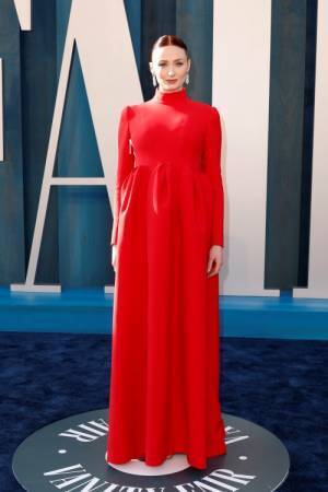 ルイ・ヴィトンを纏ったソフィー・ターナー、ジョー・ジョナスらがオスカーパーティーに登場