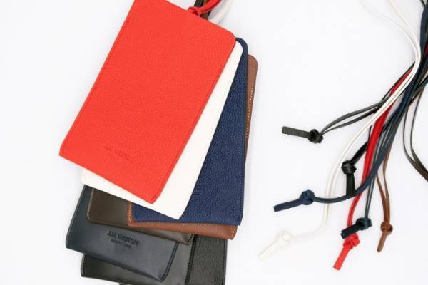 伊勢丹新宿店メンズ館で「J.M. ウエストン」のポップアップを開催。新作キャンバススニーカーが世界先行販売