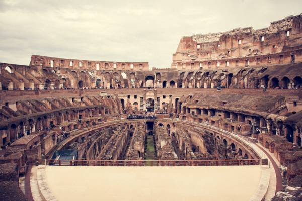 写真家・笠原秀信による旅をテーマにしたオンラインExhibition「THE ROAD」。第5弾はイタリア・ローマ（前編）
