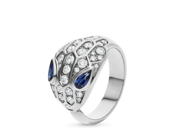 ブルガリを纏ったアン・ハサウェイが第75回 カンヌ国際映画祭に登場