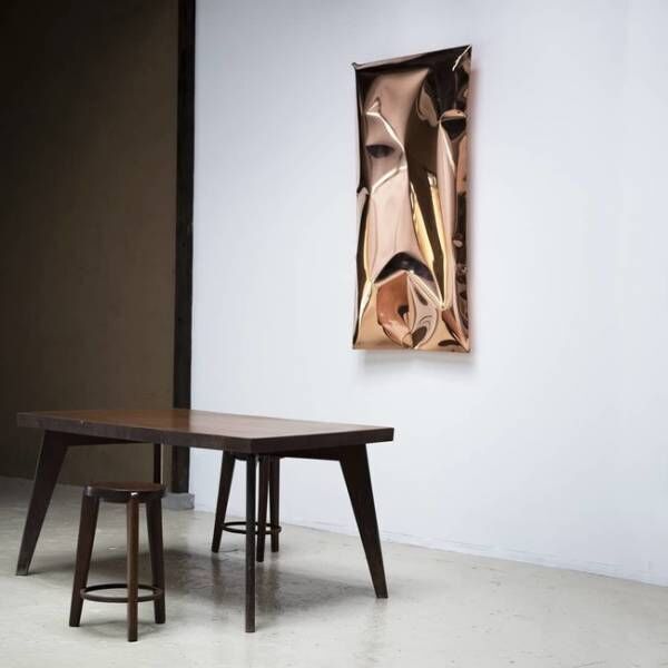 新宿伊勢丹でヴィンテージのデザイナーズ作品と現代アーティストによる家具作品をひとつの空間でスタイリング提案