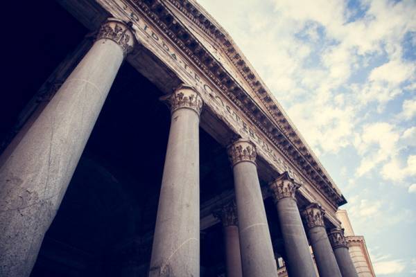 写真家・笠原秀信による旅をテーマにしたオンラインExhibition「THE ROAD」。第6弾はイタリア・ローマ（後編）