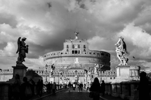 写真家・笠原秀信による旅をテーマにしたオンラインExhibition「THE ROAD」。第6弾はイタリア・ローマ（後編）