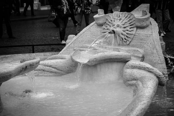 写真家・笠原秀信による旅をテーマにしたオンラインExhibition「THE ROAD」。第6弾はイタリア・ローマ（後編）