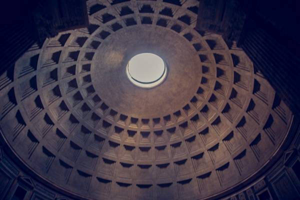 写真家・笠原秀信による旅をテーマにしたオンラインExhibition「THE ROAD」。第6弾はイタリア・ローマ（後編）