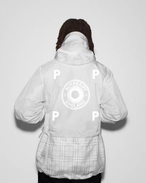 バーバリーが「ポップトレーディングカンパニー」とのコラボカプセルコレクションが日本先行ローンチ