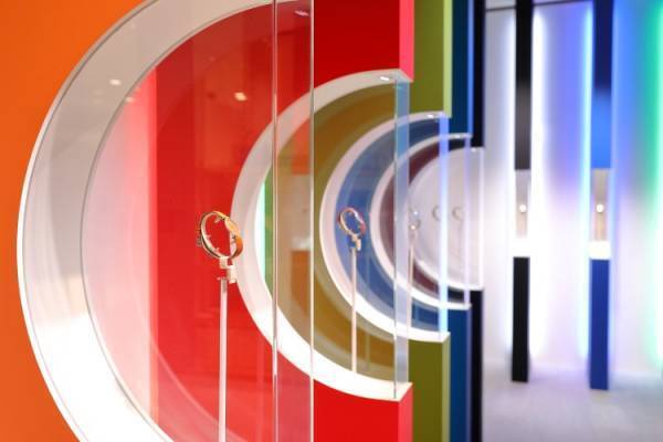 ロンジンが創業190周年を記念したポップアップを新宿伊勢丹で開催、森泉ら豪華ゲストも来場