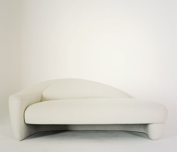 ロロ・ピアーナ・インテリアミラノサローネでラファエル・ナヴォのデザインによる新作家具を発表