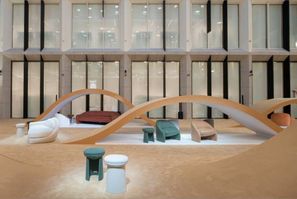 ロロ・ピアーナ・インテリアミラノサローネでラファエル・ナヴォのデザインによる新作家具を発表