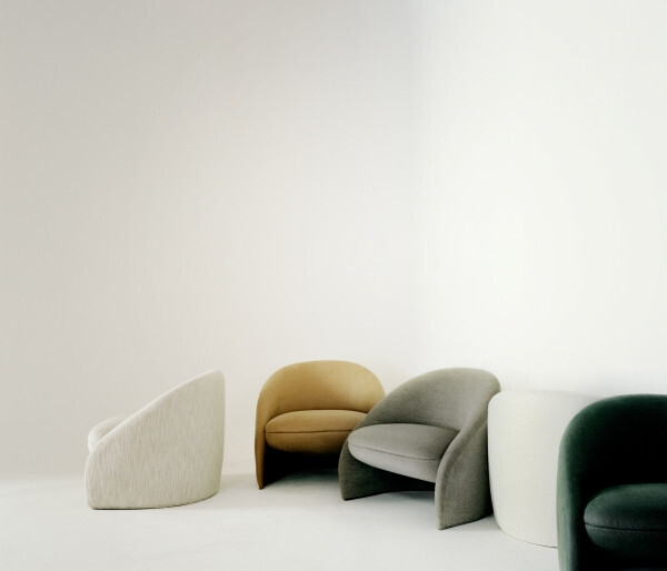 ロロ・ピアーナ・インテリアミラノサローネでラファエル・ナヴォのデザインによる新作家具を発表