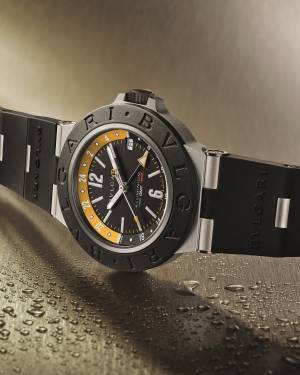 イタリア海軍の練習艦ヴェスプッチ号とその伝統に敬意を表した「ブルガリ アルミニウム」限定モデルが登場