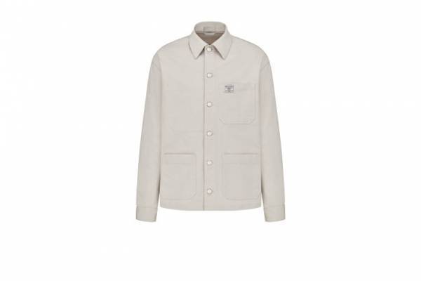 ディオールがビルケンシュトックとのコラボアイテムが登場。機能性とエレガンスを兼ね備えたミュールとサンダル