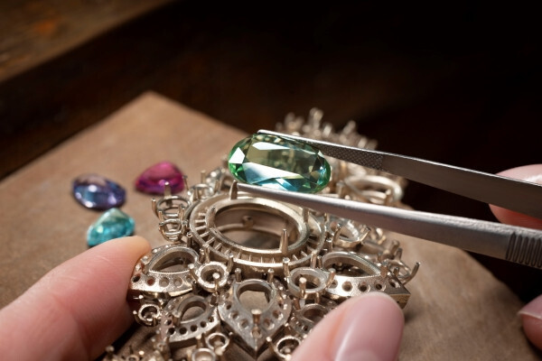 ブルガリ「ブルガリ エデン ザ ガーデン オブ ワンダーズ」にラグジュアリー ウォッチの頂点に立つタイムピースが誕生